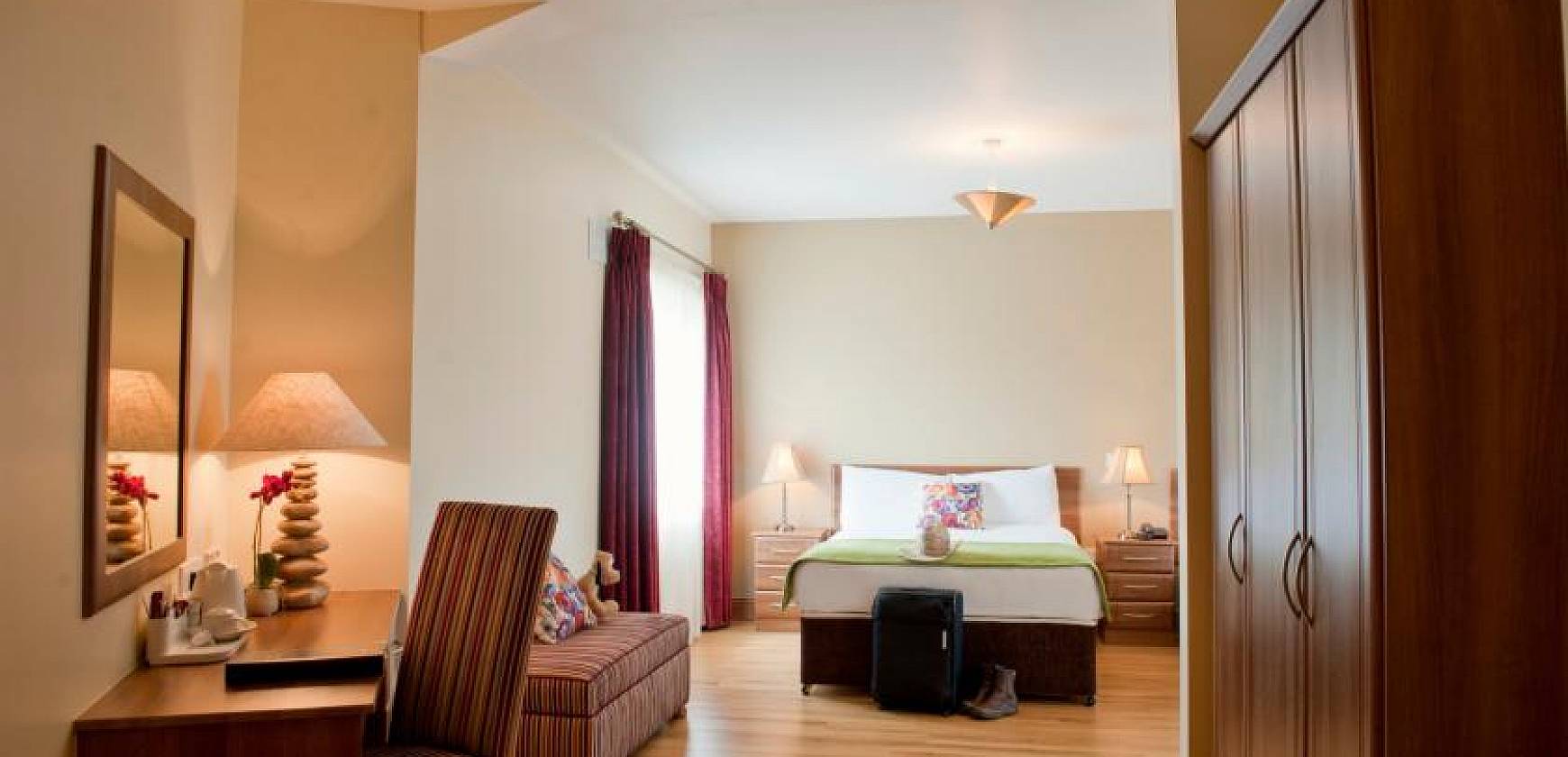 DOUBLE ROOMS – 18SQM